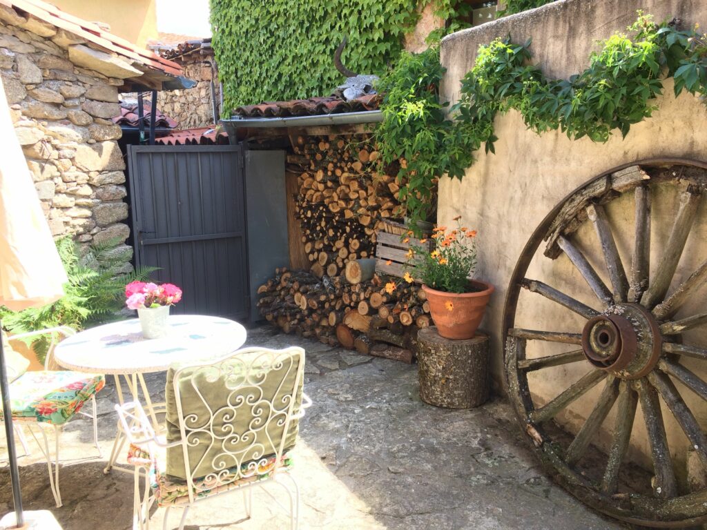 casa rural spa aravalle el colirrojo ecpatio1ylena scaled