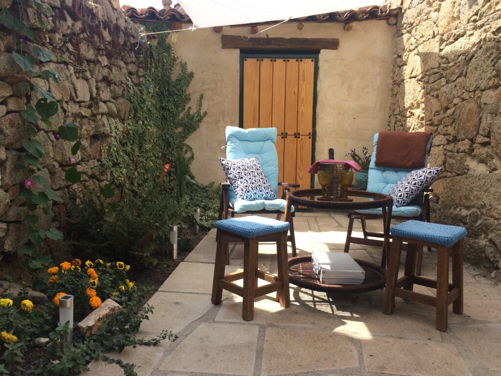 casa rural spa aravalle el colirrojo ecpatioazul scaled