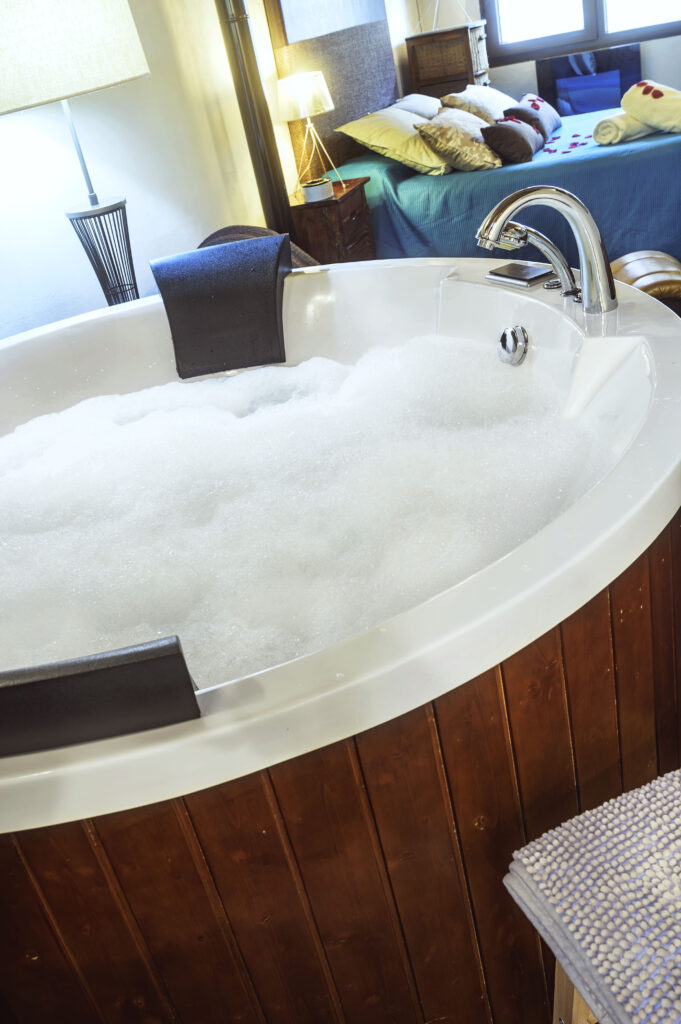 casa rural spa aravalle el naturalista hidromasajeespuma 1 scaled