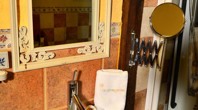 casa rural spa aravalle la plazuela bano